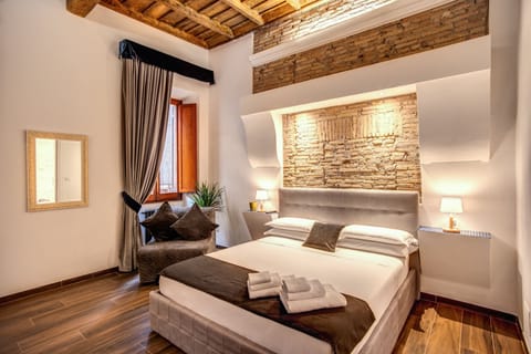 Junior Suite (Check-in at Via del Babuino 70) | Frette Italian sheets, premium bedding, down comforters, pillowtop beds