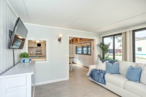 Cottage (2 Bedrooms) | Interior