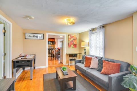 Apartment (3 Bedrooms) | Front of property
