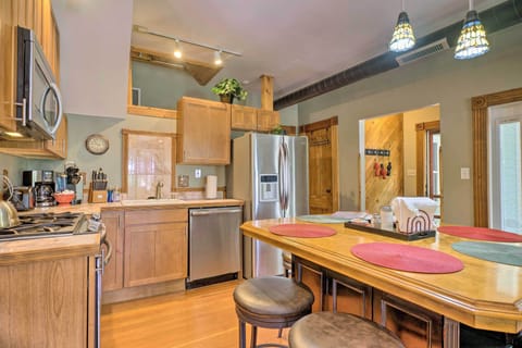 Cottage (2 Bedrooms) | Interior