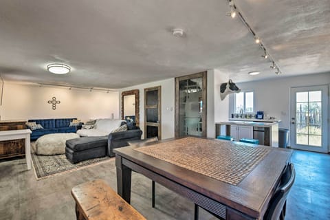 Apartment (0 Bedroom) | Interior