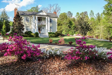 House (4 Bedrooms) | Front of property