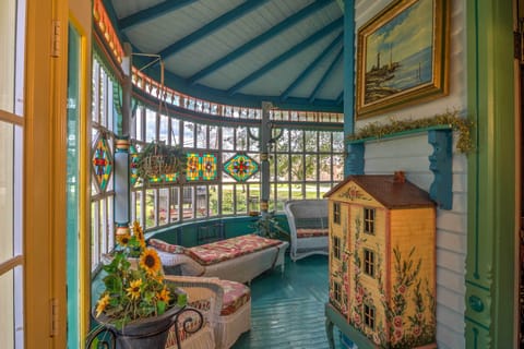 House (5 Bedrooms) | Interior