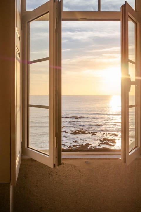 Apartment, 1 Bedroom, Kitchenette, Sea View | Beach/ocean view