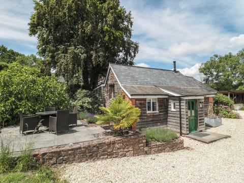 Cottage | Outdoor dining