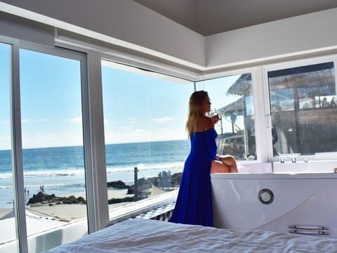 Sunio Jr Suite | Beach/ocean view