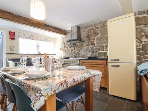 Fridge, dishwasher, electric kettle, toaster