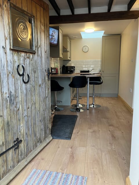 Apartment | Private kitchen | Fridge, microwave, oven, stovetop