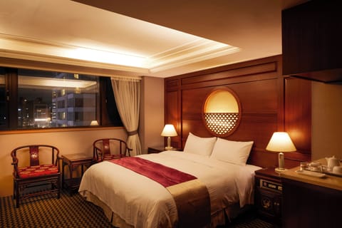 Standard Suite | Desk, blackout drapes, iron/ironing board, free WiFi