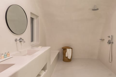 Luxury Villa, Private Pool (Volcano, Sea and Blue Dome View) | Bathroom | Shower, free toiletries, hair dryer, slippers