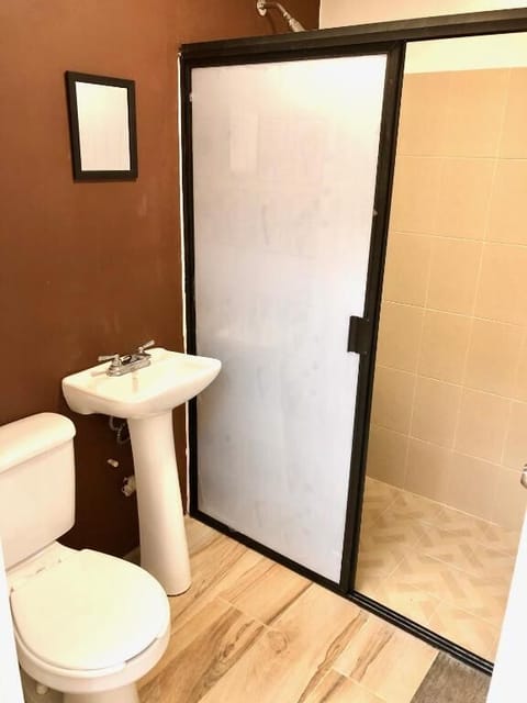 Double Room, Ensuite | Bathroom