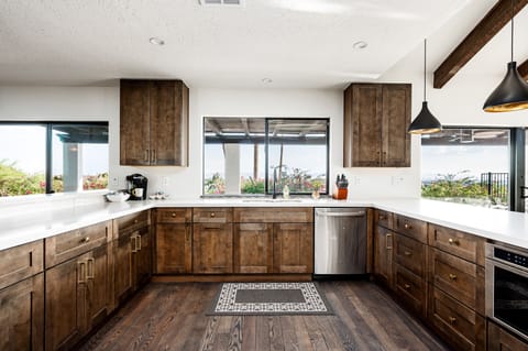 Sipping up a coffee? Unlimited!