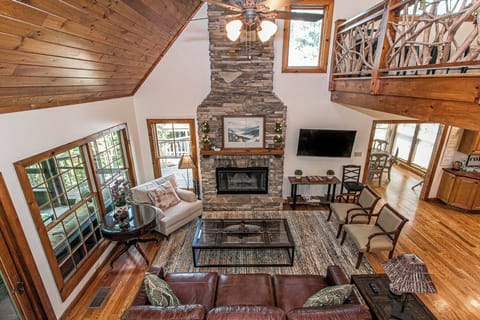 Welcome to your home away from home! Relax and enjoy...you are on mountain time! Gather together and enjoy other's company this summer! 