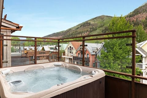 Hot tub off of the third floor