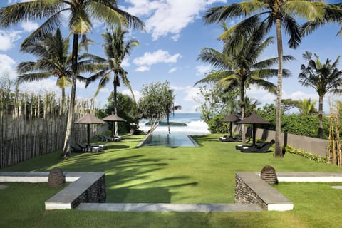 5 Bedroom Beachfront Pool Villa | Garden view