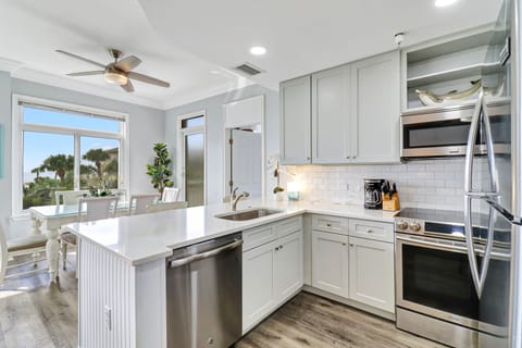 1206 Seacrest | Kitchen - 1206 Seacrest | Kitchen