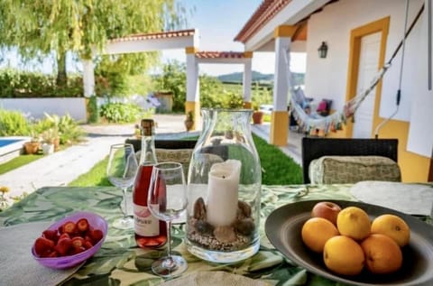 House | Outdoor dining