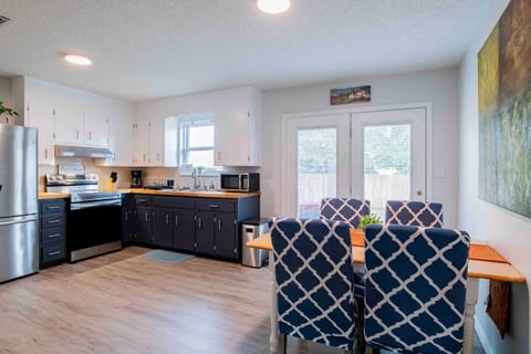 Sit together at the table for family dining