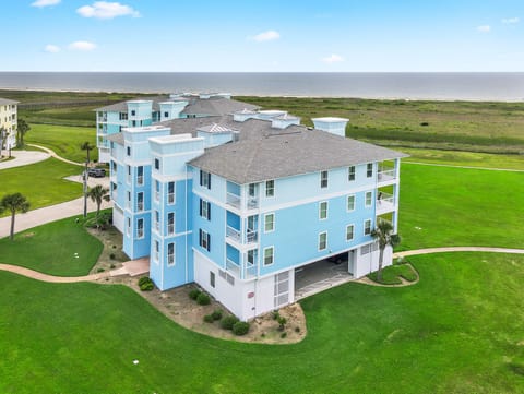 Almost Heaven - Top Floor Ocean Front Views -
~ Pointe West Vacation ~