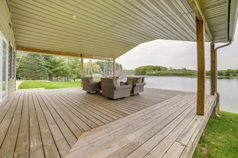 Evart Vacation Rental | 3BR | 3BA | Stairs Required | 2,000 Sq Ft