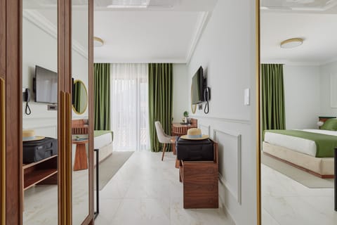 Economy Double Room | Premium bedding, memory foam beds, minibar, desk