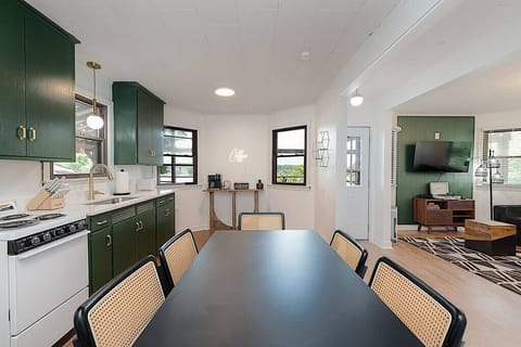 4cb6b280 dc09 4684 abeb 736f234d75e7