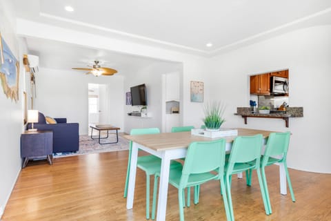 Gorgeous light filled house in Ocean Beach a short stroll to the beach.