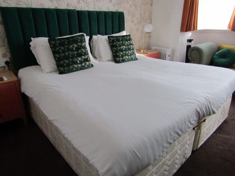 Deluxe Double Room | Individually decorated, individually furnished, iron/ironing board