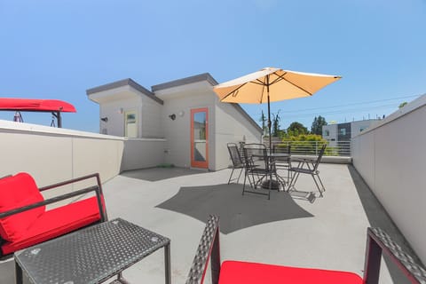 Classic Apartment | Terrace/patio