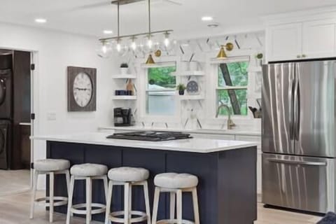 142f2ad4 b021 4a7a a304 c4b560c0b48e