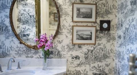 Room | Bathroom | Shower, hair dryer, bathrobes, towels