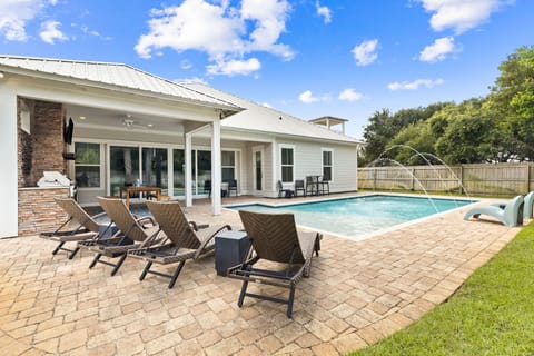 Welcome to Family Tradition in West Seacrest Beach!