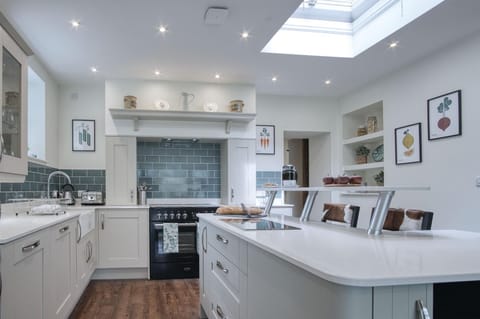 Hill House Country Estate - Princes Gate (15270)