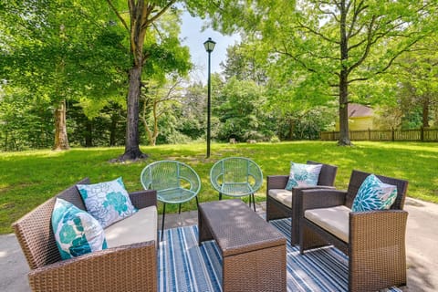 High Point Vacation Rental | 3BR | 2BA | 1,500 Sq Ft | Stairs to Enter