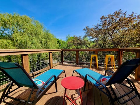 d6703950-5bfa-4af4-b4ca-0b3a57ac39e5