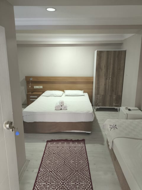 Soundproofing, bed sheets