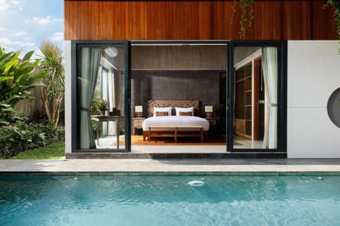 Villa Eliza - Three Bedroom Villa Private Pool | 3 bedrooms, pillowtop beds, free minibar items, in-room safe