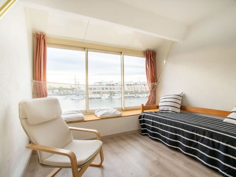 Furniture, Building, Property, Comfort, Window, Wood, Shade, Curtain, Chair