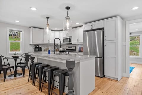 Full-stocked kitchen that fits your kitchen needs.