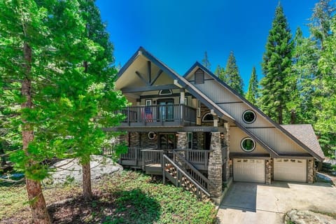 Welcome to Lux Western Cabin! We believe in unbeatable service, communication, and amenities! Stay with us! @thecabinhost