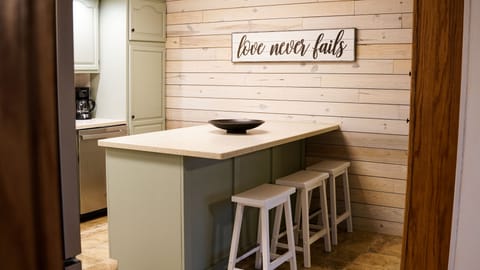 Extra island seating