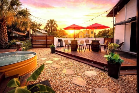 Back yard BBQ pool deck 