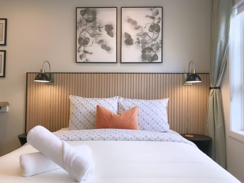 Euro-top queen size bed for a restful night's sleep after a day out adventuring!