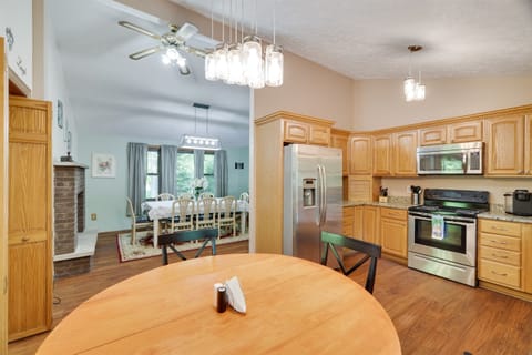 Fully equipped kitchen