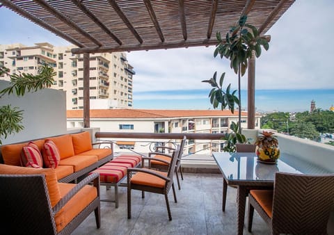 Full view of balcony