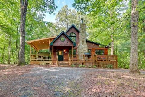 Mineral Bluff Vacation Rental | 3BR | 3BA | 1,836 Sq Ft | Stairs Required