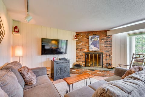 Peru Vacation Rental | 3BR | 2BA | 1,000 Sq Ft | Stairs Required