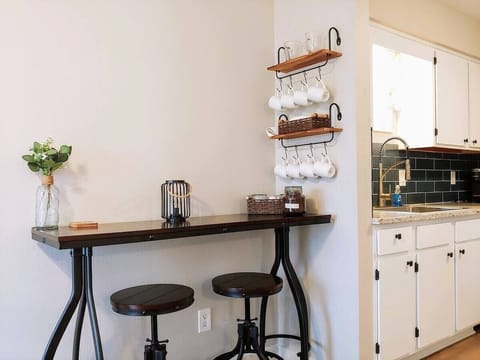 Starter supply of k-cups and coffee grounds provided