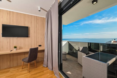 Villa | 5 bedrooms, in-room safe, desk, free WiFi