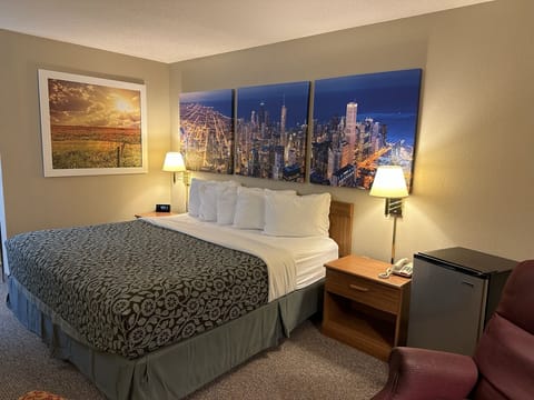 Premium bedding, iron/ironing board, free WiFi, bed sheets